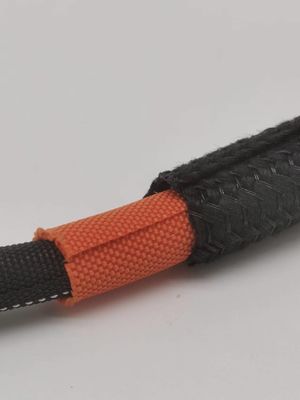 Zelfvergrendelend ontwerp PET gebreide kabelsleeve vlamvertragend voor kabelbeheer